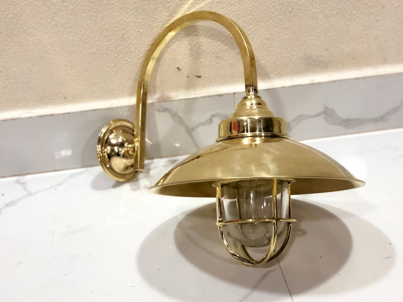 BRASS PASSAGEWAY WALL LIGHT WITH SHADE 3